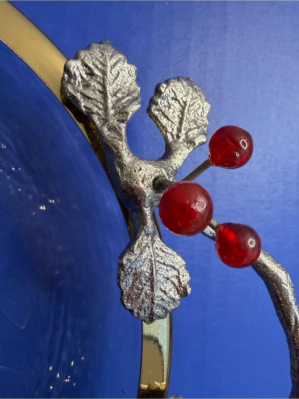 Vtg Clear Glass Dish, Sculptured, Metal Frame 
adorned With Red Berries READ - Picture 10 of 16